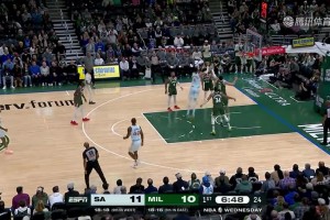 2025年01月09日 01月09日NBA常规赛 马刺 - 雄鹿 精彩镜头